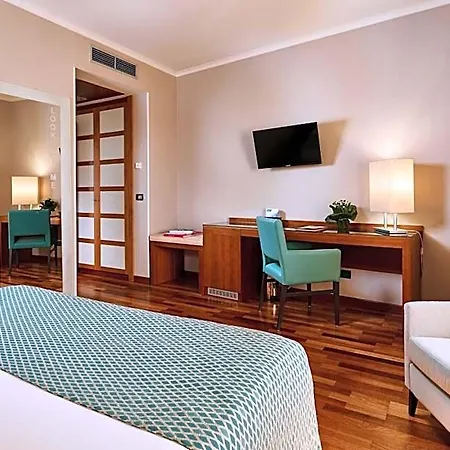 Hotel Da 4*